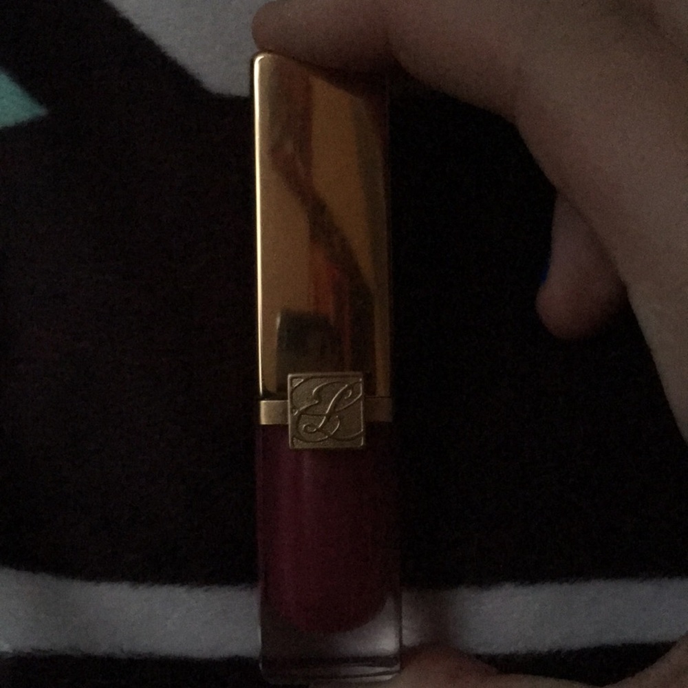 Lipstick - Picture 2 of 4